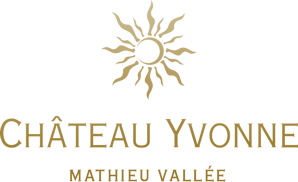 Chateau Yvonne logo doré